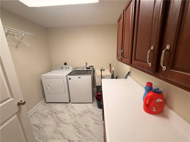 2049 N Highlander Drive, Xenia, OH 45385
