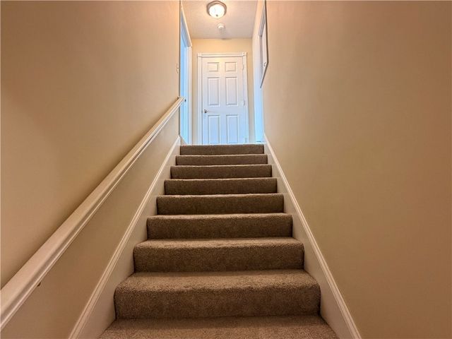 2049 N Highlander Drive, Xenia, OH 45385