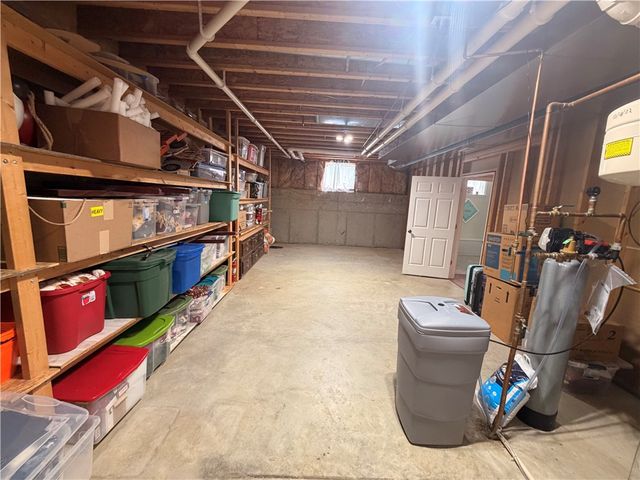 2049 N Highlander Drive, Xenia, OH 45385