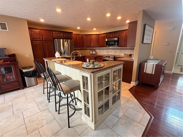 2049 N Highlander Drive, Xenia, OH 45385