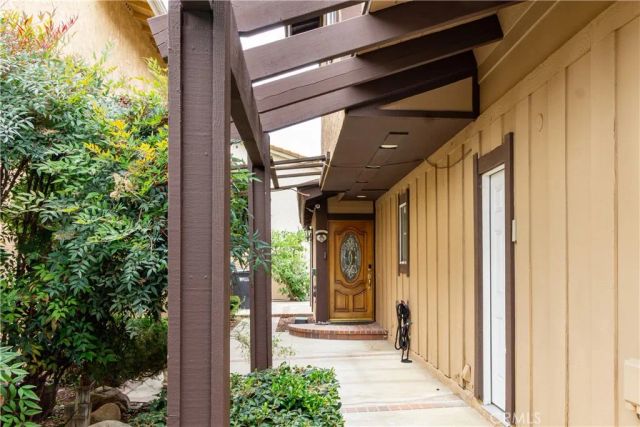 1492 Downing Court, Corona, CA 92882