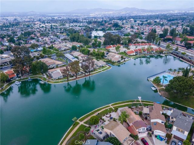 1492 Downing Court, Corona, CA 92882