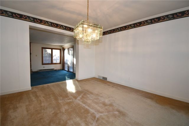 86 Country Club Dr, Upper St Clair, PA 15241