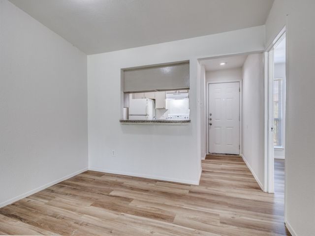 6050 Melody Lane 338, Dallas, TX 75231