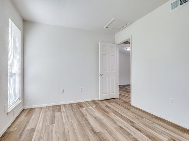 6050 Melody Lane 338, Dallas, TX 75231