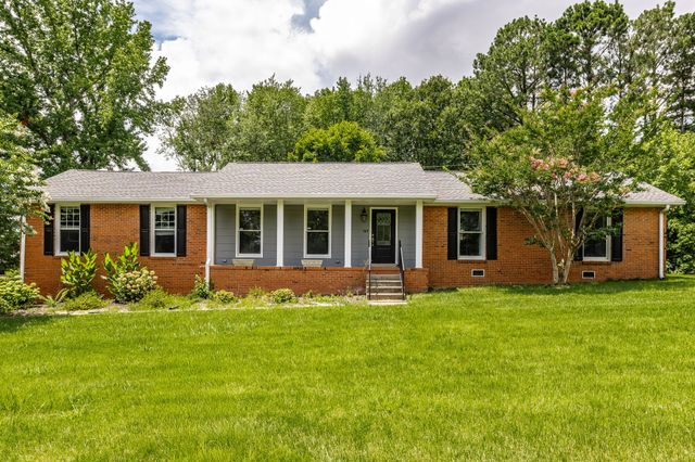 127 Sam Davis Dr, Springfield, TN 37172