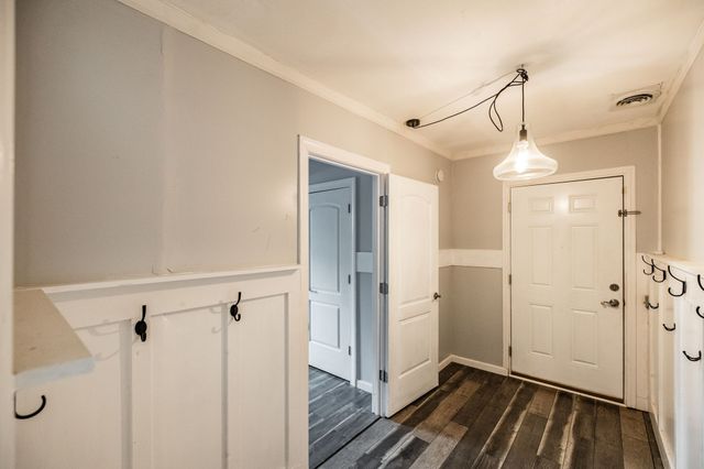 127 Sam Davis Dr, Springfield, TN 37172