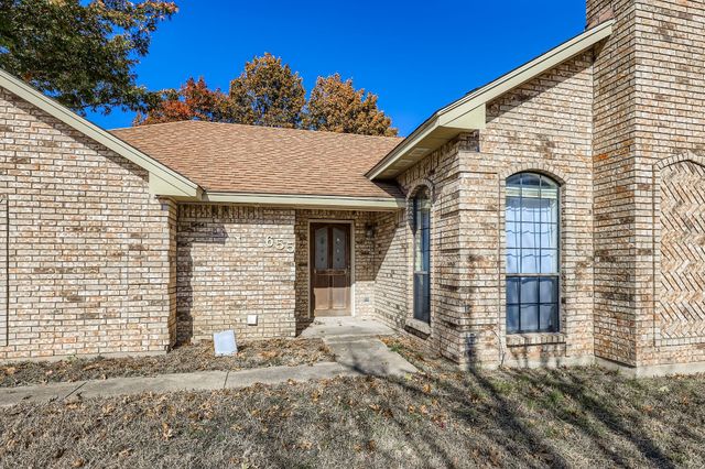 655 E Reindeer Road, Lancaster, TX 75146