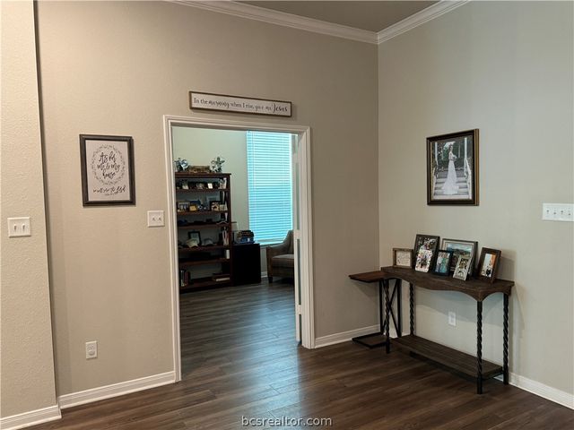 4262 Harding Way, Bryan, TX 77802