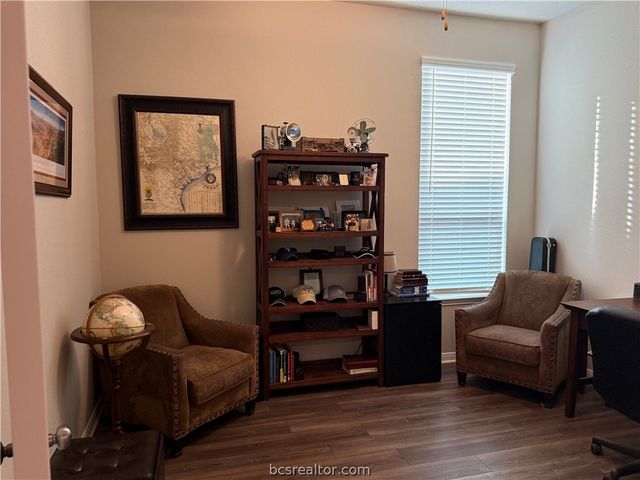 4262 Harding Way, Bryan, TX 77802