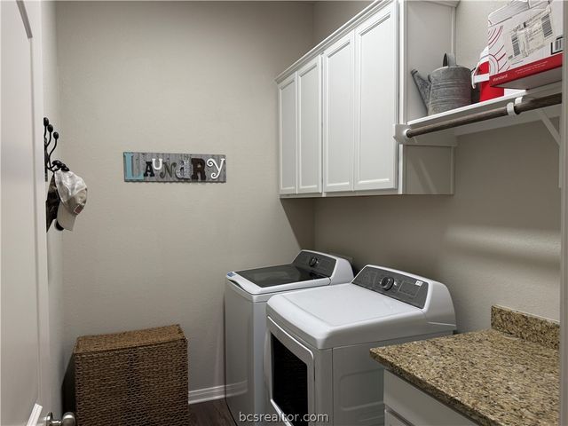 4262 Harding Way, Bryan, TX 77802