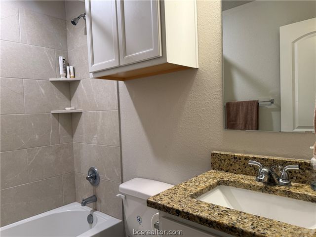 4262 Harding Way, Bryan, TX 77802