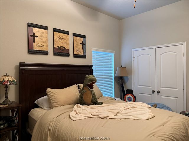 4262 Harding Way, Bryan, TX 77802