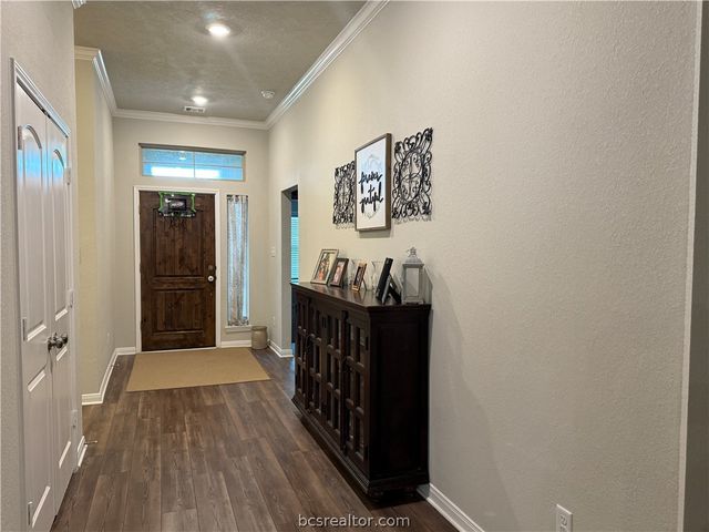 4262 Harding Way, Bryan, TX 77802