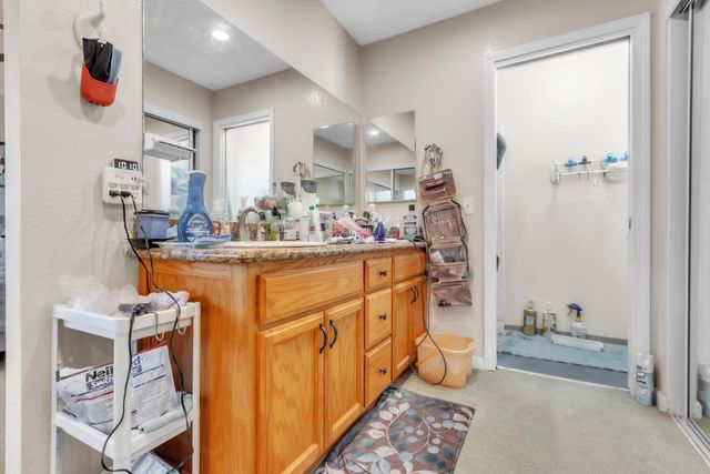 8559 Coral Crest Ct, Elk Grove, CA 95624