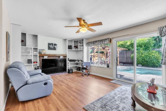 8559 Coral Crest Ct, Elk Grove, CA 95624