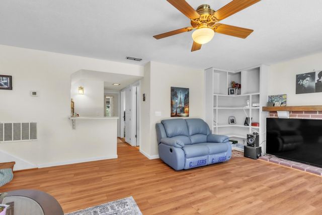 8559 Coral Crest Ct, Elk Grove, CA 95624