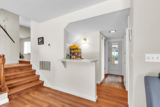 8559 Coral Crest Ct, Elk Grove, CA 95624