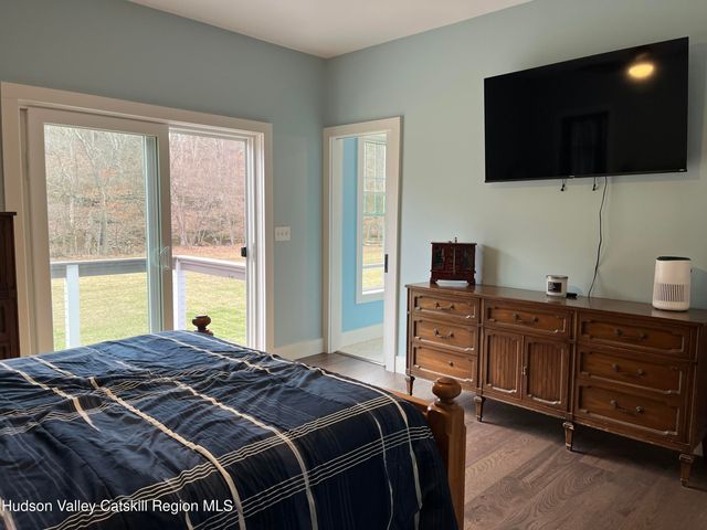 685 Sandy Plains Road, Leeds, NY 12451