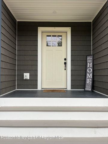 685 Sandy Plains Road, Leeds, NY 12451