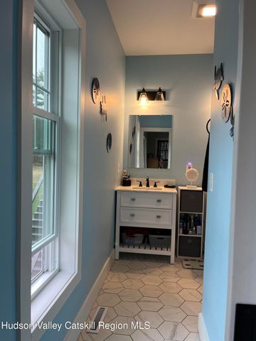 685 Sandy Plains Road, Leeds, NY 12451