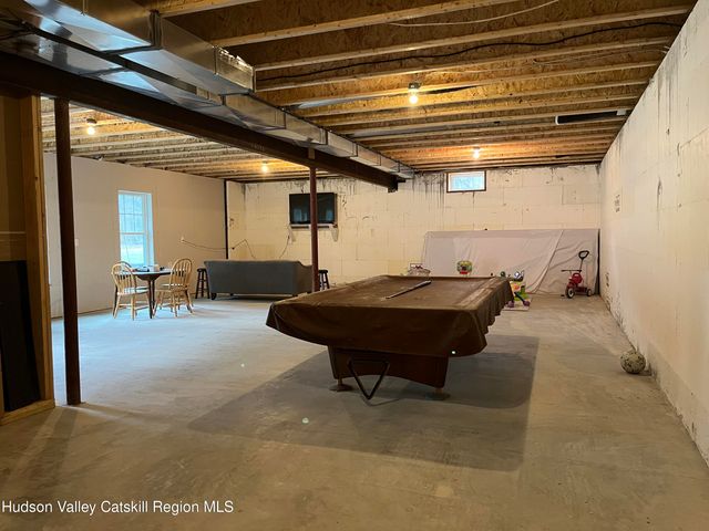 685 Sandy Plains Road, Leeds, NY 12451