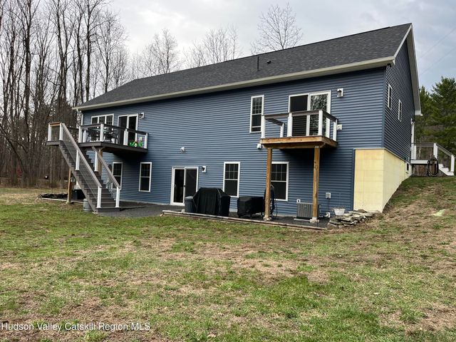685 Sandy Plains Road, Leeds, NY 12451