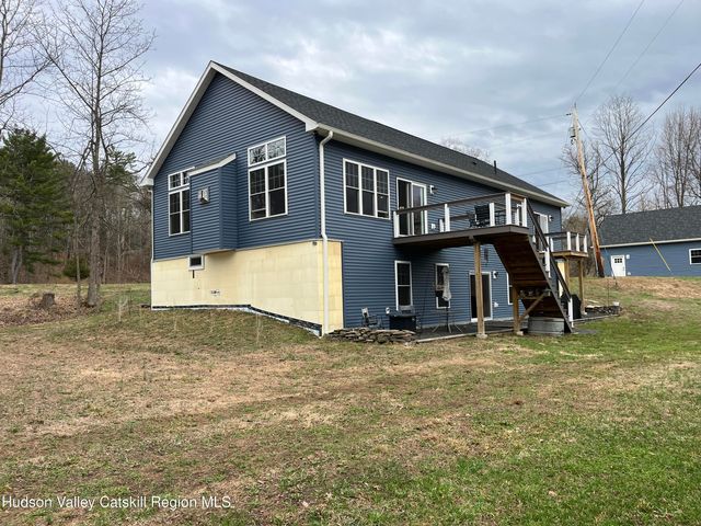 685 Sandy Plains Road, Leeds, NY 12451