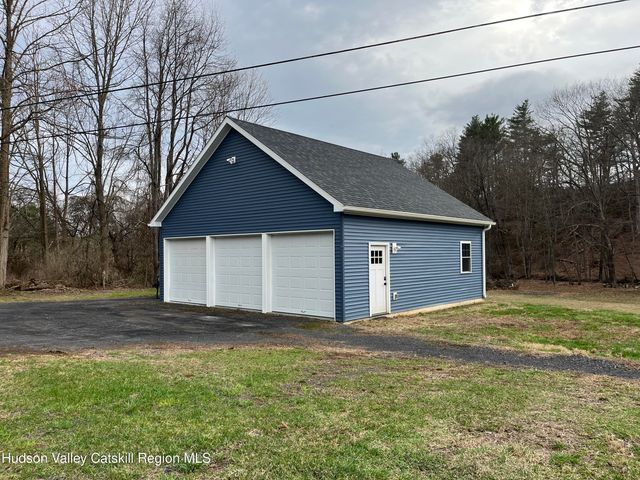 685 Sandy Plains Road, Leeds, NY 12451