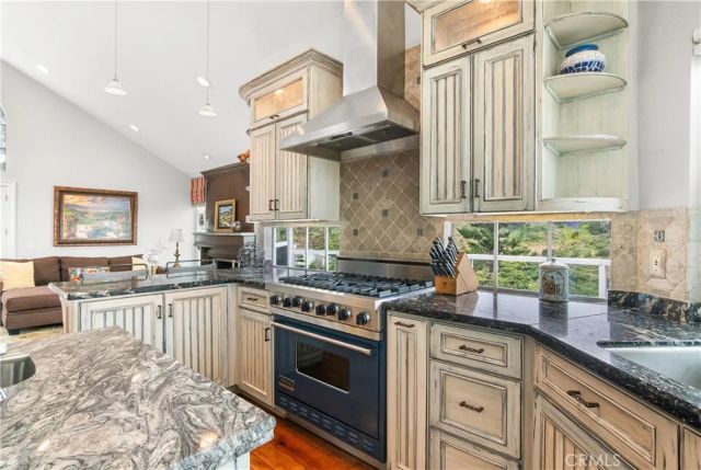 2210 Bridge, Laguna Beach, CA 92651
