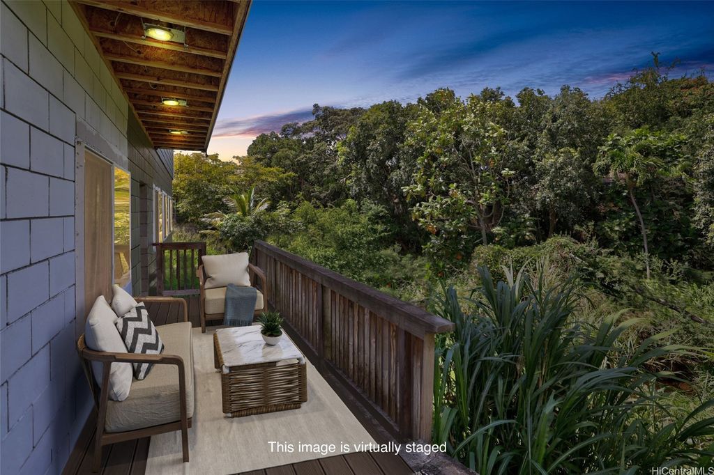 1736 Gulick Avenue, Honolulu, HI 96819