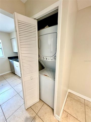 1123 ELMWOOD STREET E, Orlando, FL 32801
