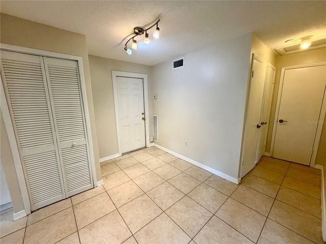 1123 ELMWOOD STREET E, Orlando, FL 32801