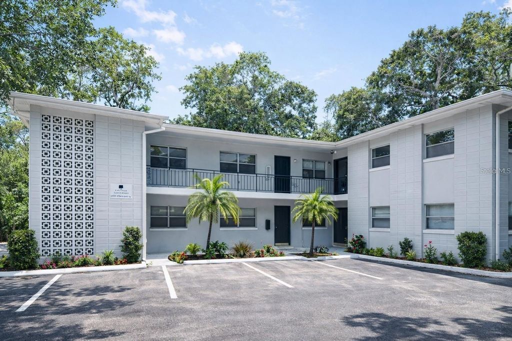 1123 ELMWOOD STREET E, Orlando, FL 32801