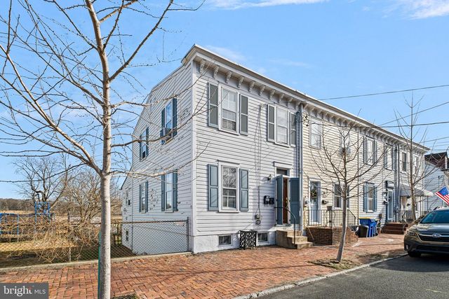 221 CHESTNUT ST, New Castle, DE 19720