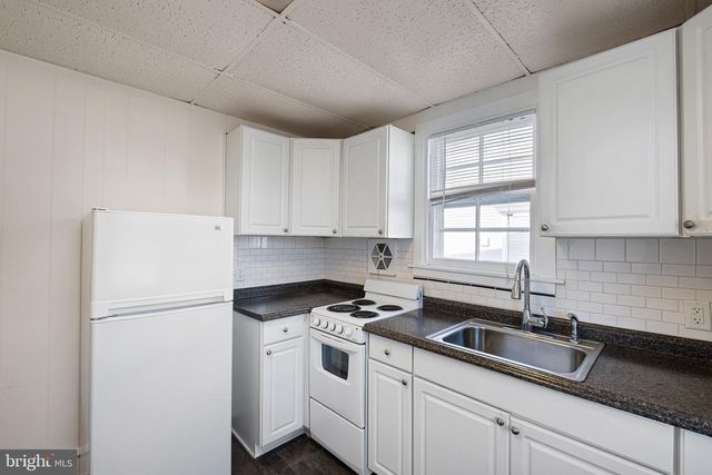 221 CHESTNUT ST, New Castle, DE 19720