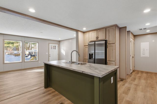 54 O'Keefe Circle, Conway, NH 03860