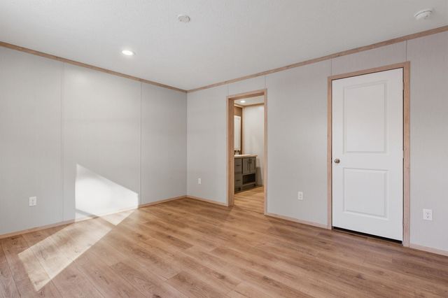 54 O'Keefe Circle, Conway, NH 03860