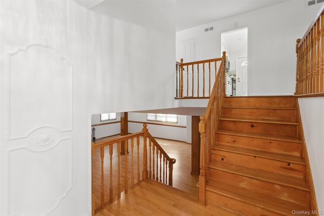 1031 Fordham Lane, Woodmere, NY 11598