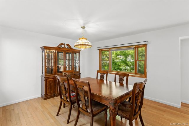 1031 Fordham Lane, Woodmere, NY 11598