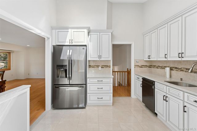 1031 Fordham Lane, Woodmere, NY 11598