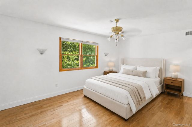 1031 Fordham Lane, Woodmere, NY 11598
