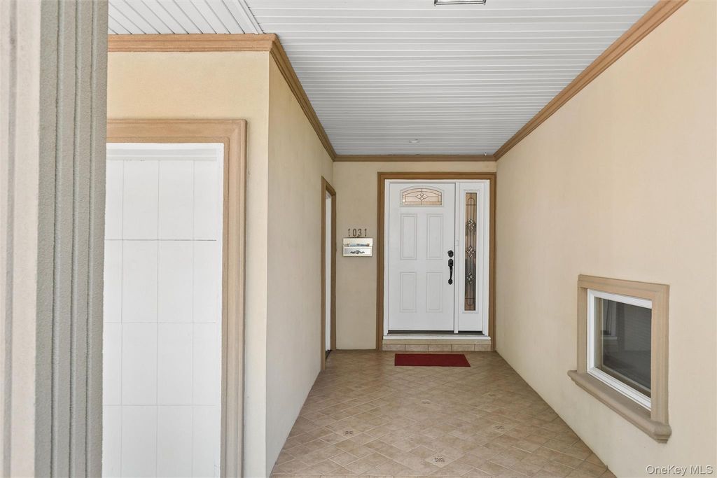 1031 Fordham Lane, Woodmere, NY 11598 — photo 3