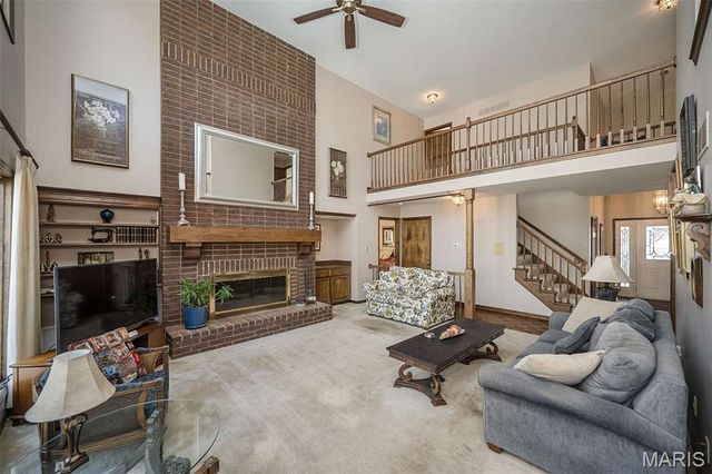 606 Aspen Ridge Court, St Louis, MO 63017