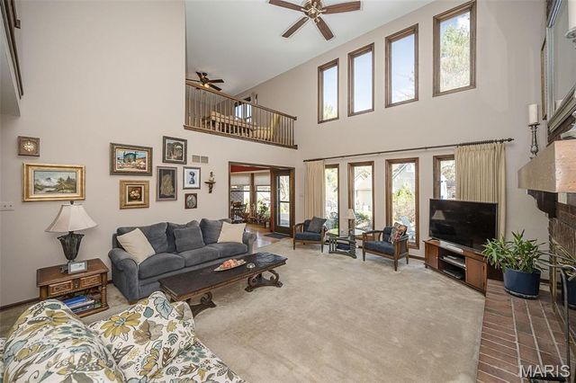 606 Aspen Ridge Court, St Louis, MO 63017