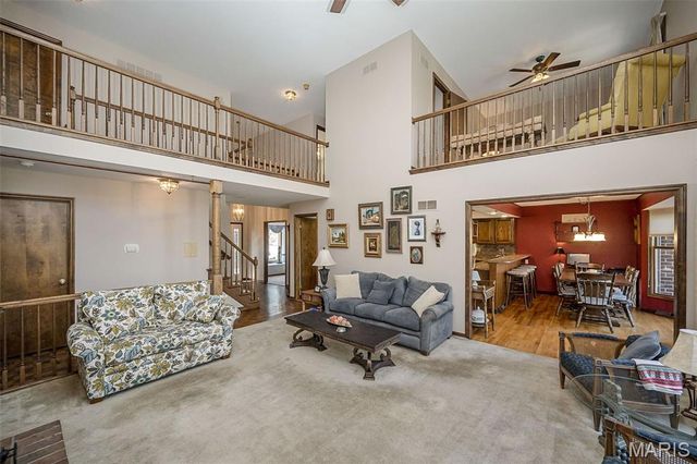 606 Aspen Ridge Court, St Louis, MO 63017