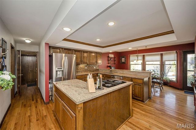 606 Aspen Ridge Court, St Louis, MO 63017