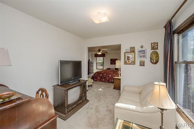 606 Aspen Ridge Court, St Louis, MO 63017