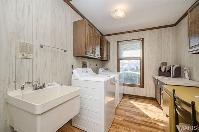 606 Aspen Ridge Court, St Louis, MO 63017