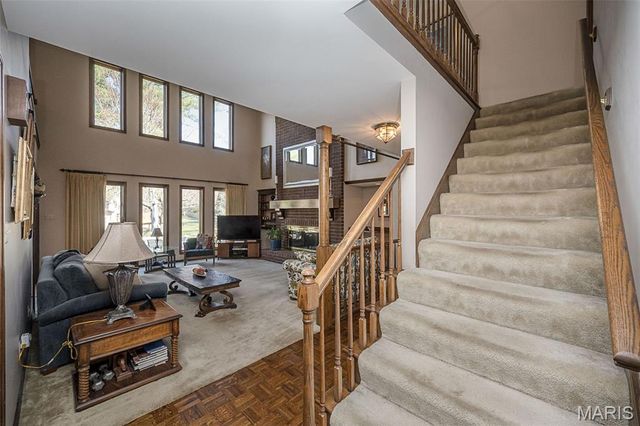 606 Aspen Ridge Court, St Louis, MO 63017